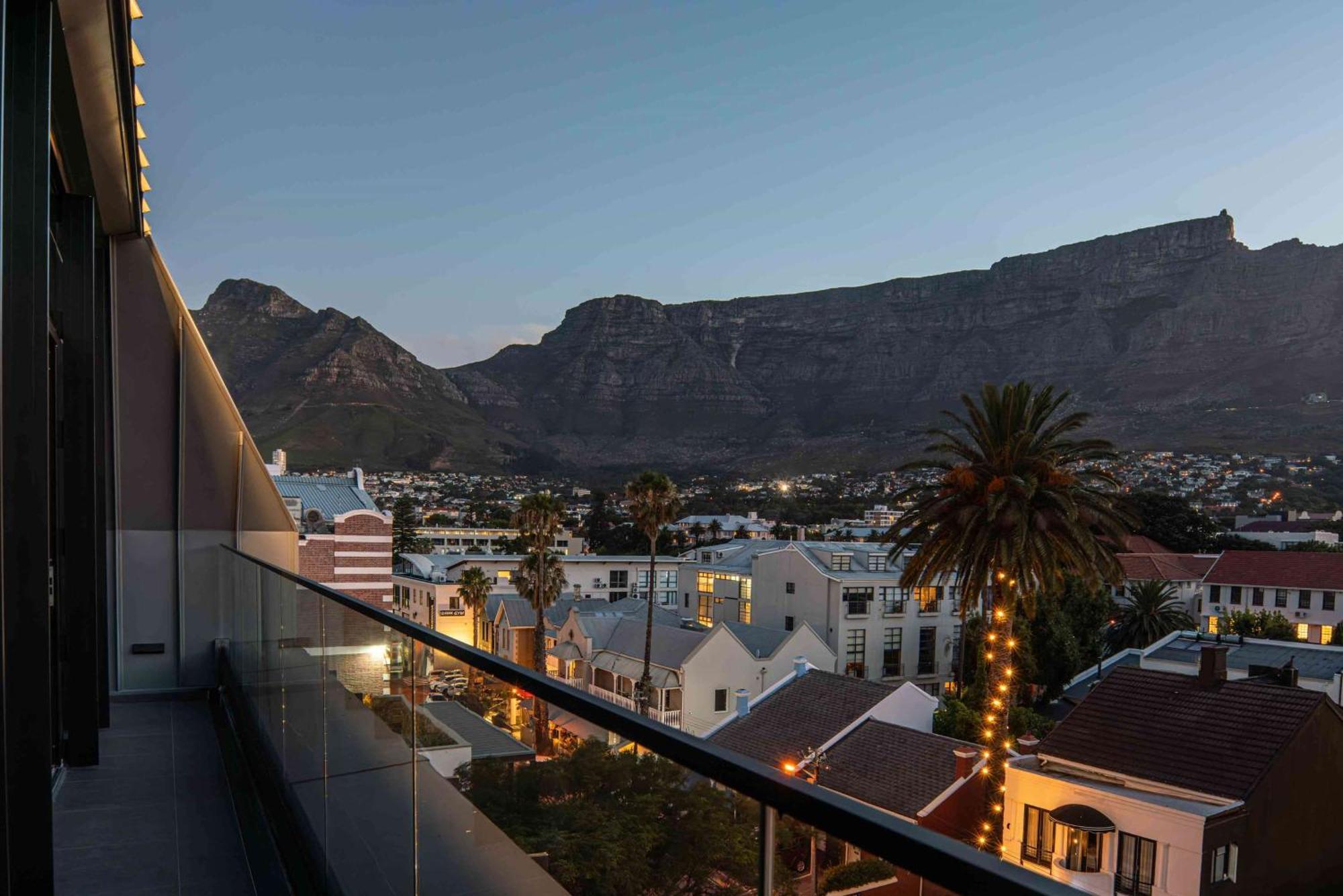 Canopy By Hilton Cape Town Longkloof Экстерьер фото